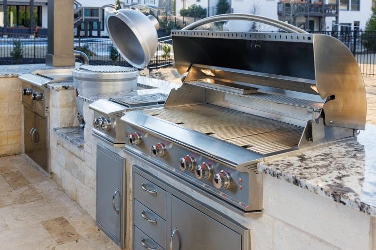 outdoor kitchen installation
